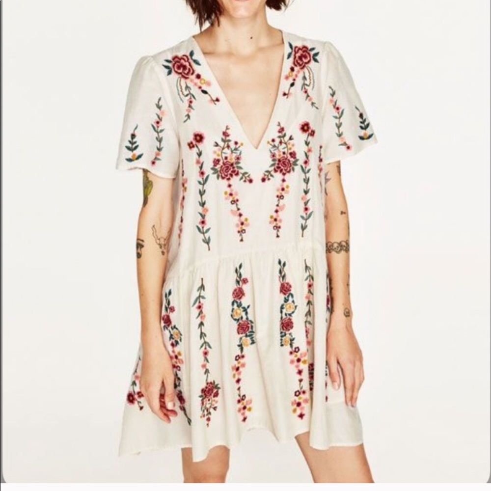 Zara embroidered tunic / mini dress - small